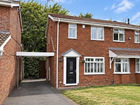 2 bedroom Semi-detached house for sale in Ragley Drive, Willenhall, Wolverhampton, WV13