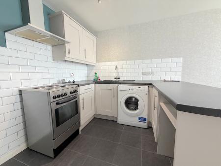 1 bedroom Maisonette to let in Hamilton Close, Cannock, WS12