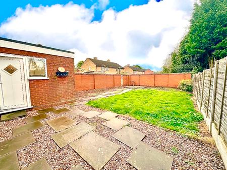 2 bedroom Semi-detached house to let in Banbury Road, Cannock, WS11