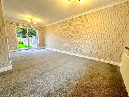 2 bedroom Semi-detached house to let in Banbury Road, Cannock, WS11