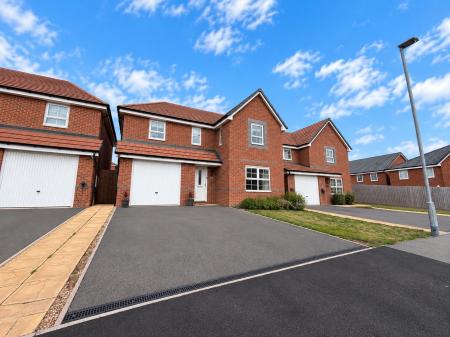 4 bedroom Detached house for sale in Dawes Way, Hednesford, Cannock, WS12