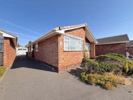 3 bedroom Detached bungalow for sale in Tower View Road, Great Wyrley, Walsall, WS6