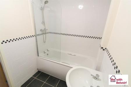 3 bedroom Apartment to let in Coulthwaite Way, Rugeley, WS15