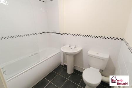 3 bedroom Apartment to let in Coulthwaite Way, Rugeley, WS15