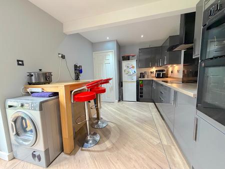 3 bedroom Semi-detached house for sale in Moorland Road, Chadsmoor, Cannock, WS11