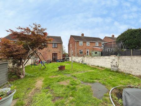 3 bedroom Semi-detached house for sale in Moorland Road, Chadsmoor, Cannock, WS11