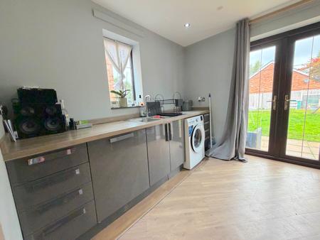 3 bedroom Semi-detached house for sale in Moorland Road, Chadsmoor, Cannock, WS11