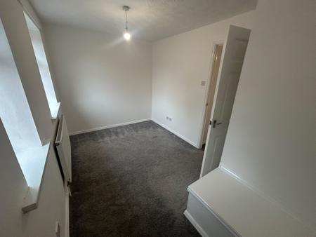 2 bedroom Terraced House to let in Blake Close, Cannock, WS11