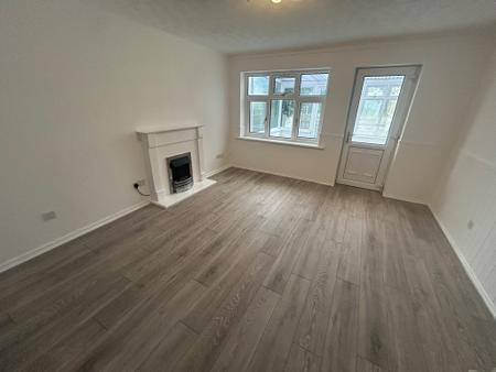 2 bedroom Terraced House to let in Blake Close, Cannock, WS11