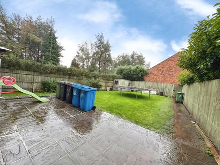 4 bedroom Barn Conversion to let in Lodge Lane, Cannock, WS11