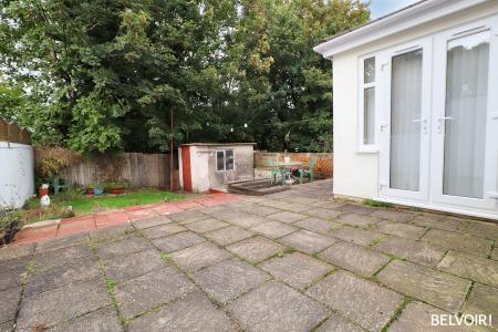 3 bedroom Semi-detached house for sale in Greenfield Avenue, Glyncoch, Pontypridd, CF37