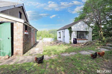 1 bedroom Detached house for sale in Heatherview Road, Pontypridd, CF37