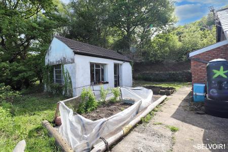 1 bedroom Detached house for sale in Heatherview Road, Pontypridd, CF37