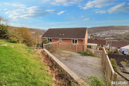 4 bedroom Detached house for sale in Hillside View, Graigwen, Pontypridd, CF37