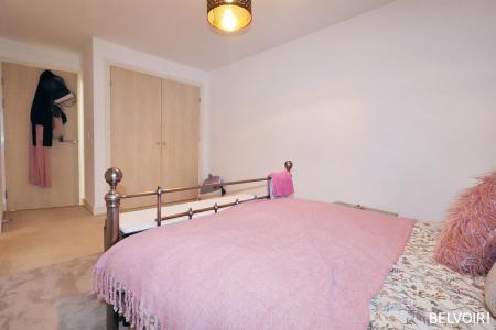 2 bedroom Flat for sale in Pantbach Road, Rhiwbina, Cardiff, CF14