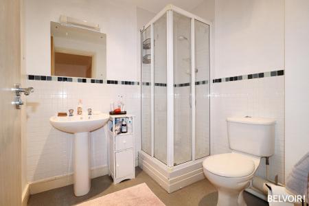 2 bedroom Flat for sale in Pantbach Road, Rhiwbina, Cardiff, CF14