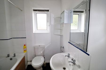 2 bedroom House to let in Heol Bryn Heulog, Llantwit Fardre, Pontypridd, CF38