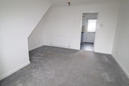 2 bedroom House to let in Heol Bryn Heulog, Llantwit Fardre, Pontypridd, CF38