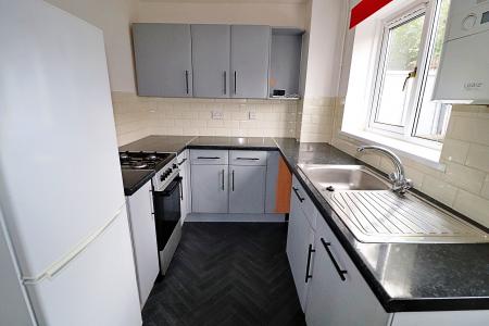 2 bedroom House to let in Heol Bryn Heulog, Llantwit Fardre, Pontypridd, CF38