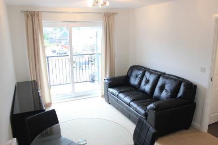 1 bedroom Flat to let in Heol Gruffydd, Rhydyfelin, Pontypridd, CF37