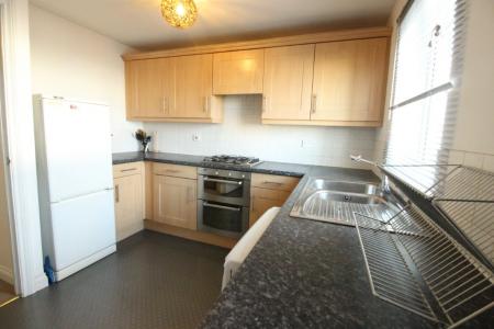 3 bedroom Town house to let in Heol Mynydd Bychan, Heath, Cardiff, CF14