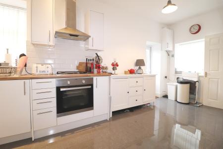 1 bedroom End of terrace house to let in Bradford Street, Grangetown, Cardiff, CF11