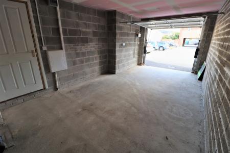 1 bedroom Flat to let in Alexon Way, Hawthorn, Pontypridd, CF37