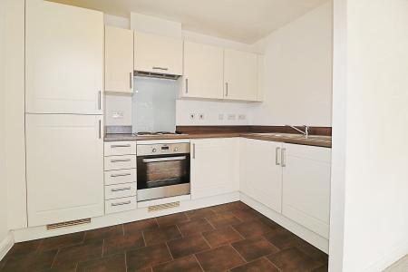 1 bedroom Flat to let in Heol Gruffydd, Rhydyfelin, Pontypridd, CF37
