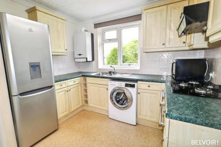 2 bedroom Flat for sale in Bryn Pinwydden, Pentwyn, Cardiff, CF23