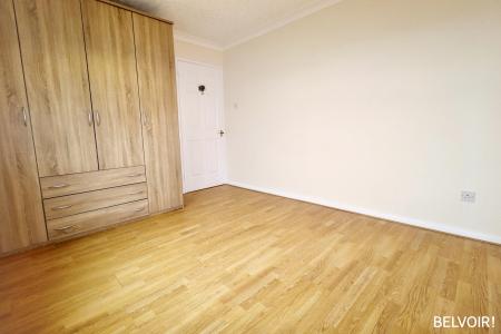 2 bedroom Flat for sale in Bryn Pinwydden, Pentwyn, Cardiff, CF23
