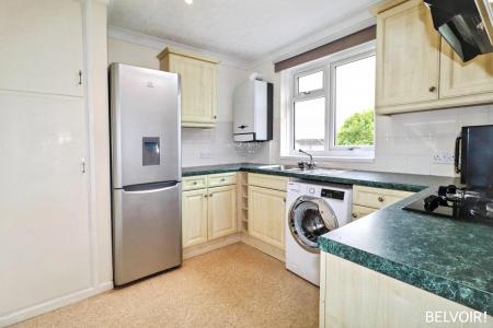 2 bedroom Flat for sale in Bryn Pinwydden, Pentwyn, Cardiff, CF23