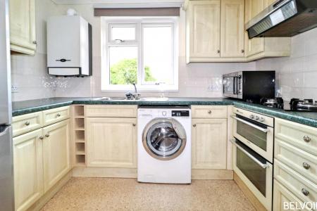 2 bedroom Flat for sale in Bryn Pinwydden, Pentwyn, Cardiff, CF23