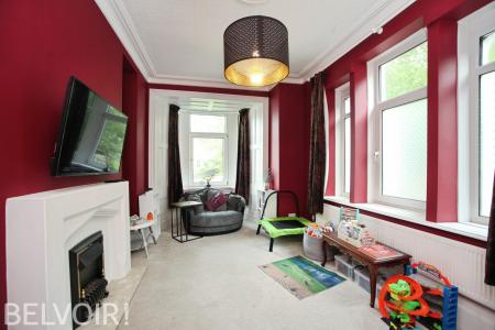 5 bedroom Detached house for sale in Merthyr Road, Pontypridd, CF37
