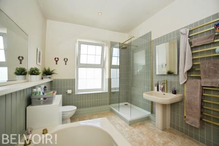 5 bedroom Detached house for sale in Merthyr Road, Pontypridd, CF37