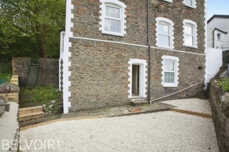 5 bedroom Detached house for sale in Merthyr Road, Pontypridd, CF37