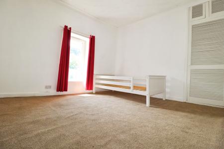 3 bedroom Terraced House to let in Hopkinstown Road, Hopkinstown, Pontypridd, CF37