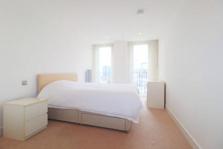 2 bedroom Flat to let in The Hayes, Cardiff, CF10
