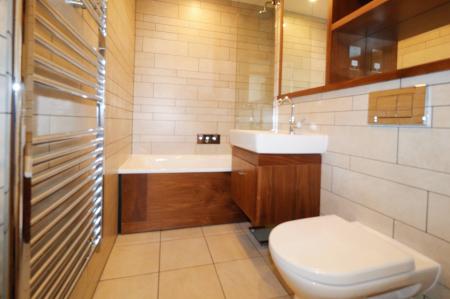 2 bedroom Flat to let in The Hayes, Cardiff, CF10