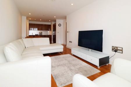 2 bedroom Flat to let in The Hayes, Cardiff, CF10