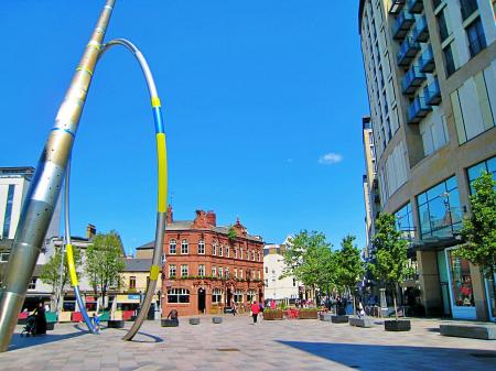 2 bedroom Flat to let in The Hayes, Cardiff, CF10
