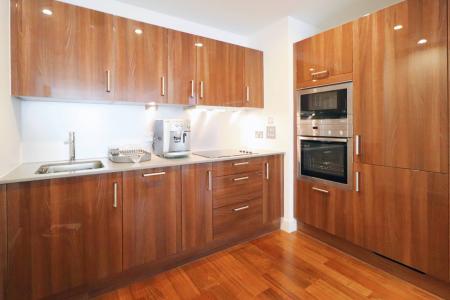 2 bedroom Flat to let in The Hayes, Cardiff, CF10