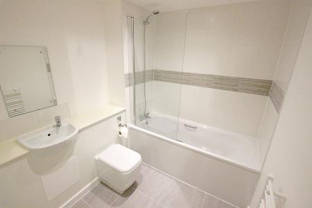1 bedroom Flat to let in Cathays Terrace, Cathays, Cardiff, CF24