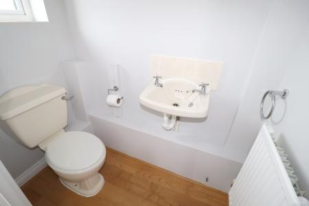 3 bedroom Semi-detached house to let in Clos Ty Melyn, Rhydyfelin, Pontypridd, CF37