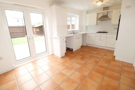 3 bedroom Semi-detached house to let in Clos Ty Melyn, Rhydyfelin, Pontypridd, CF37