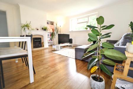 3 bedroom Flat for sale in Hollybush Estate, Whitchurch, Cardiff, CF14