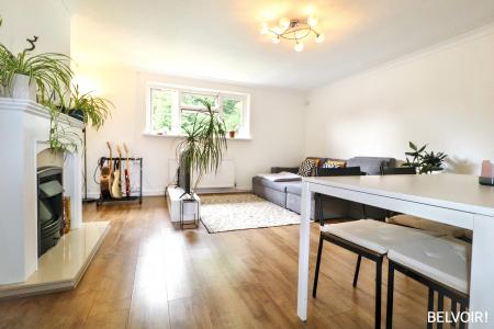 3 bedroom Flat for sale in Hollybush Estate, Whitchurch, Cardiff, CF14