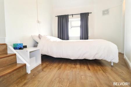 3 bedroom Flat for sale in Hollybush Estate, Whitchurch, Cardiff, CF14