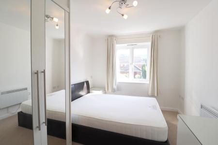 1 bedroom Flat for sale in Heol Gruffydd, Rhydyfelin, Pontypridd, CF37