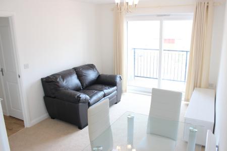 1 bedroom Flat for sale in Heol Gruffydd, Rhydyfelin, Pontypridd, CF37