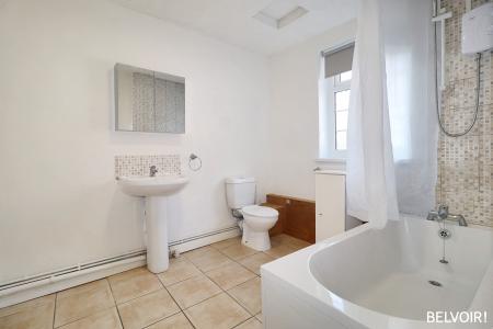 3 bedroom House to let in Heol Groeswen, Upper Boat, Pontypridd, CF37